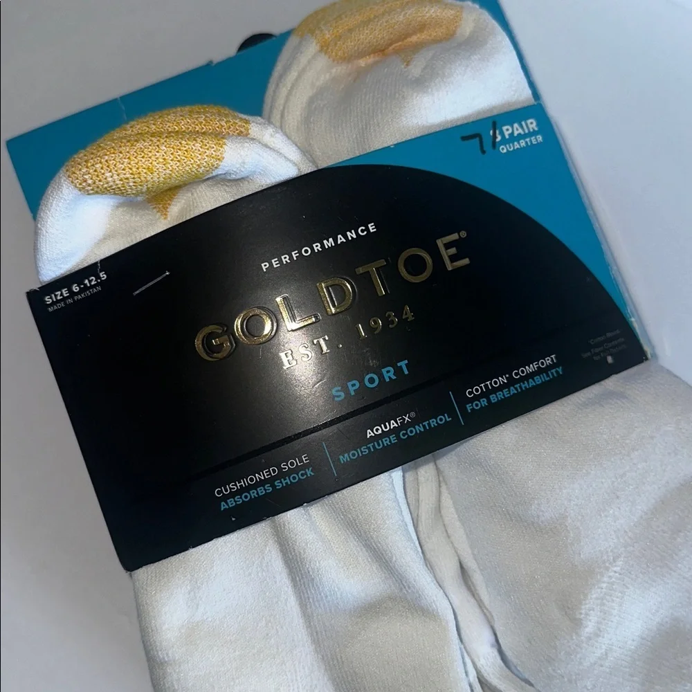 Gold Toe Men's White and Gold Athletic Ankle Socks- 7 pack